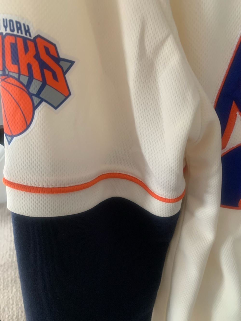 KNICKS - Picture 5 of 14
